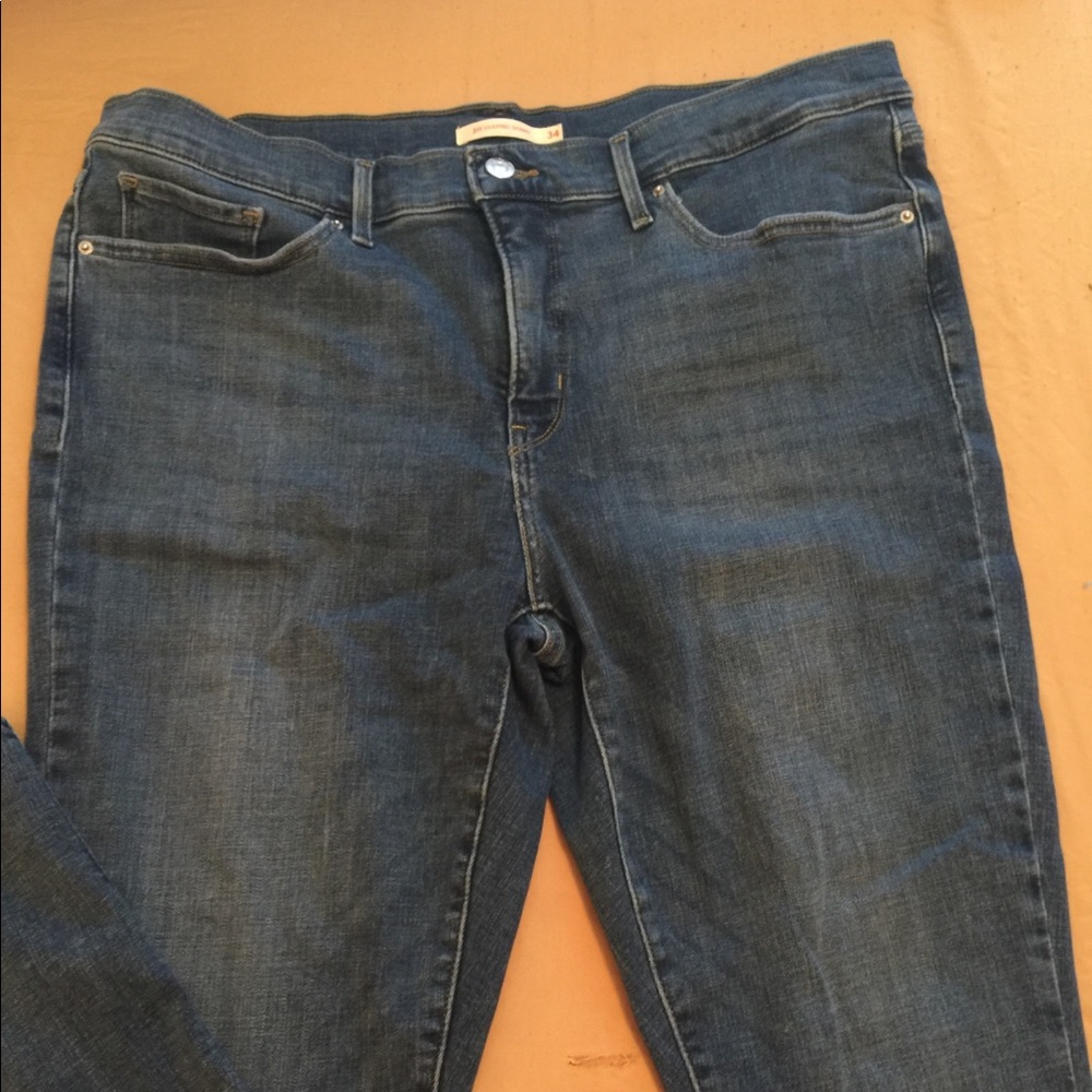 Levi skinny jeans Only wore once